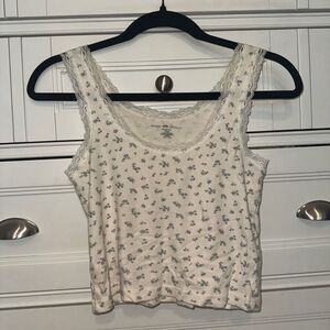 ✨BOGO FREE ✨ EUC Brandy Melville Tank